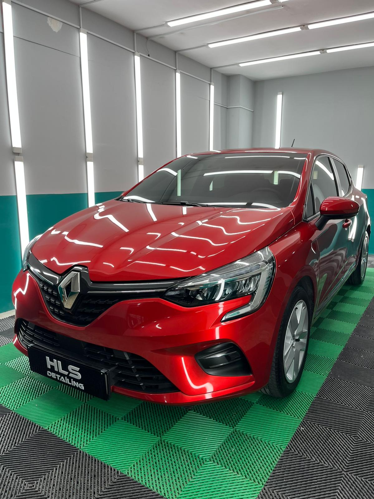 HLS Detailing - Renault Clio pasta cila